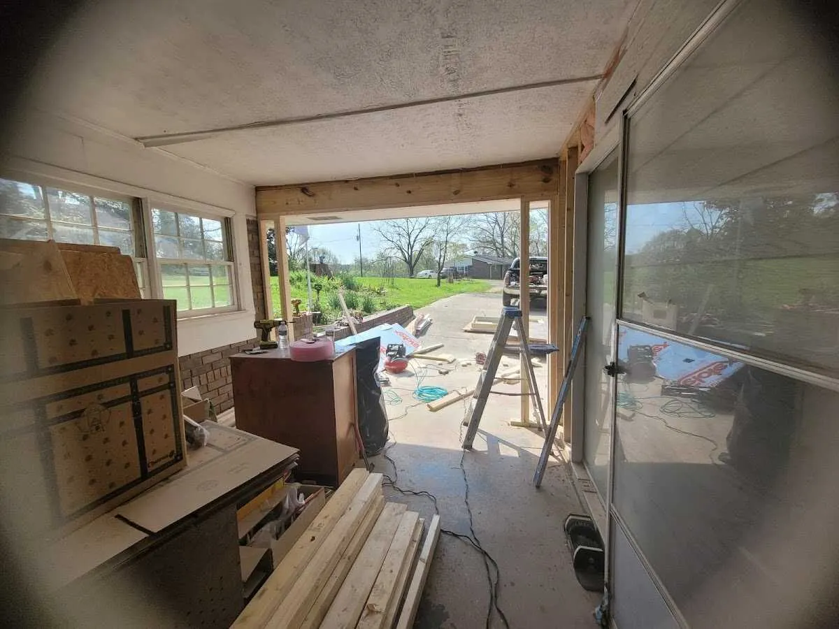 Air movers and dehumidifier for Water Mitigation Services in Livingston